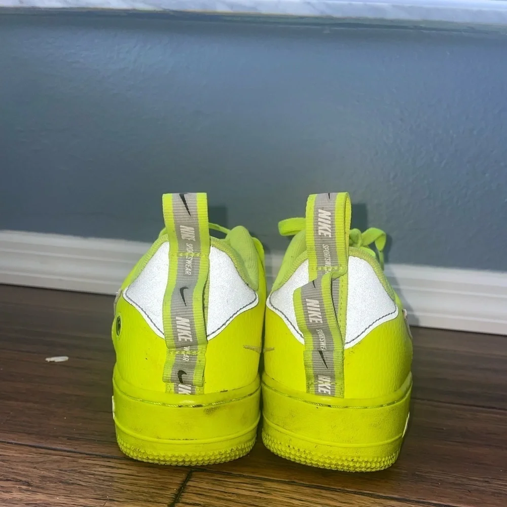 Rare✅Neon Nike Air Force 1 utility volt